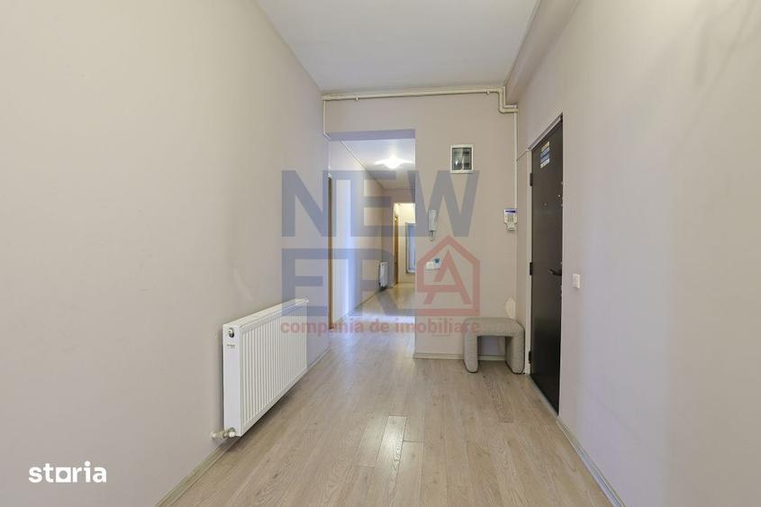 Apartament cu 9 camere, mobilat în Polonă