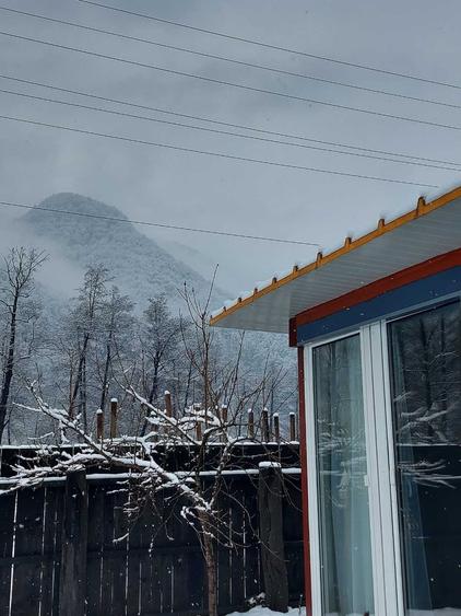 Teren munte cu cabana lemn si casa modulara - 4