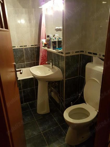 Apartament cu 3 camere decomandat în Mircea cel Bătrân