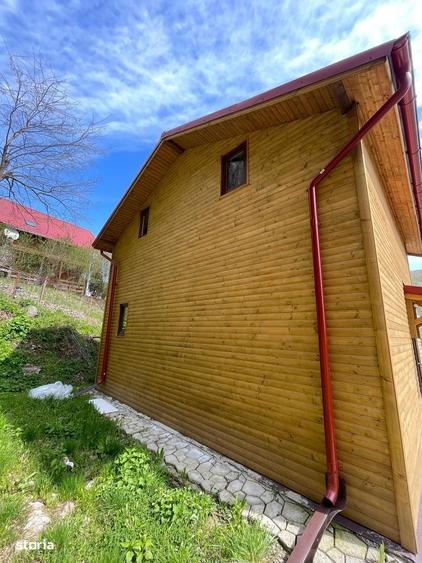 Casă cu 3 camere în Costești