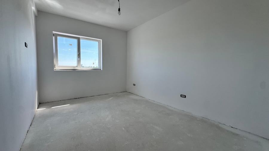 Duplex cu 5 camere cu Canalizare în Giroc