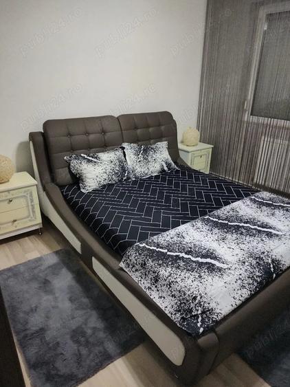 Apartament cu 3 camere semidecomandat în Micro 17