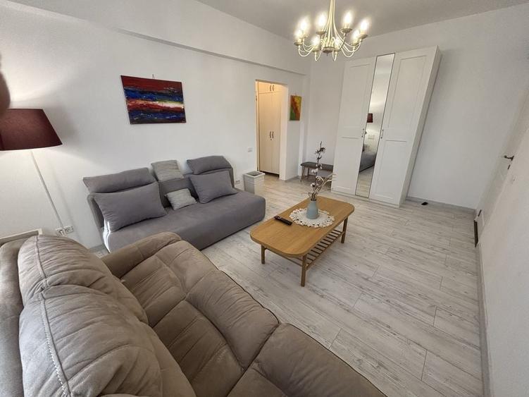 Inchiriez 2 camere GARA DE NORD | METROU 50 m | Etaj 5/7 | Lift | Centrala | Renovare integrala - 1