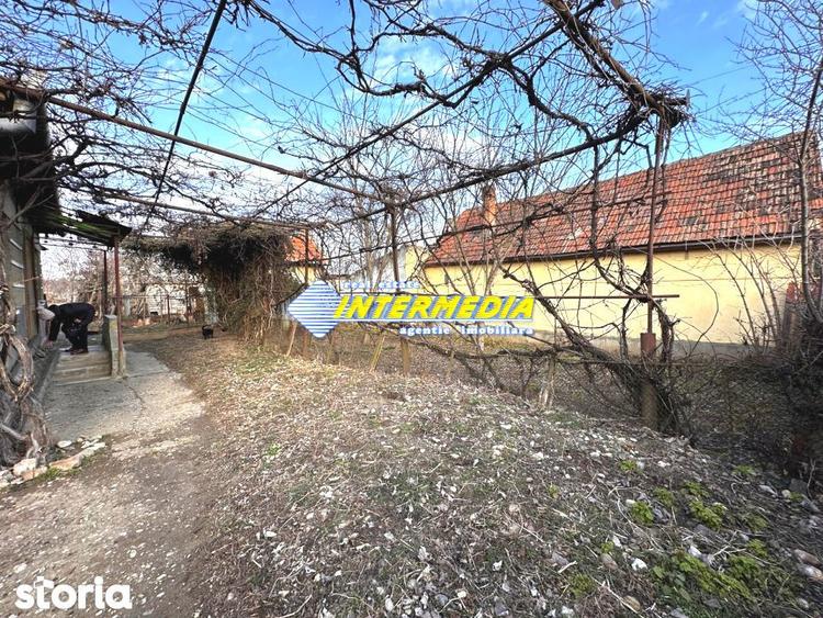 Casă cu 3 camere cu Teren 1242 Mp în Bărăbanț