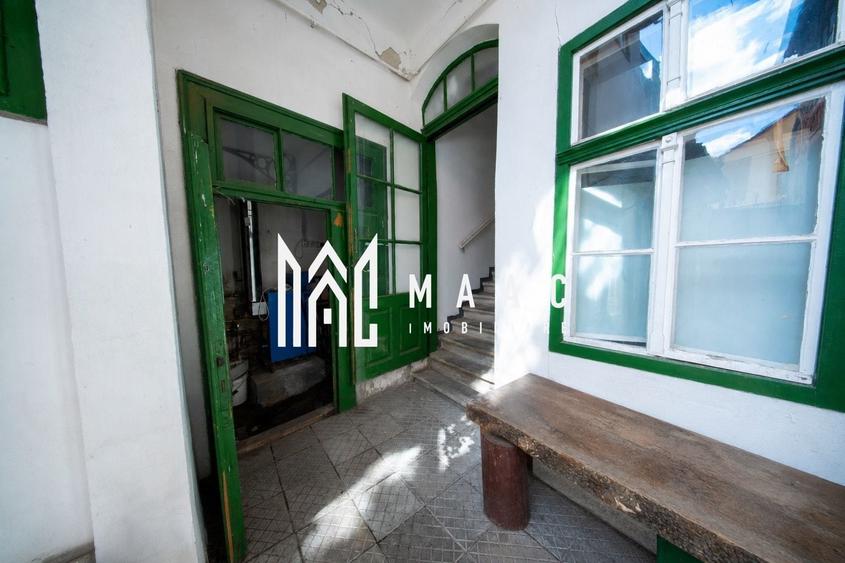 Casă individuală cu 6 camere cu Canalizare în Ultracentral