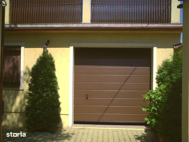 Casă cu 5 camere cu Teren 231 Mp în Central