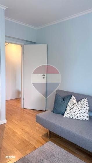 Apartament cu 3 camere în Tei