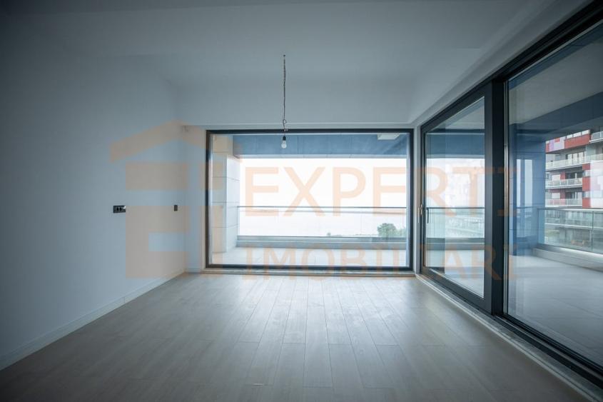 Apartament cu 3 camere decomandat în Faleza Nord