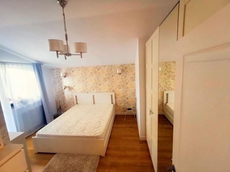 Casă cu 4 camere în Tunari