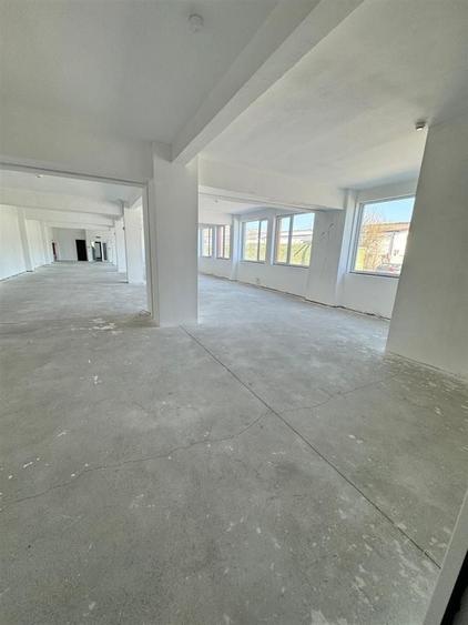 Birou, de 130 mp, în Iris