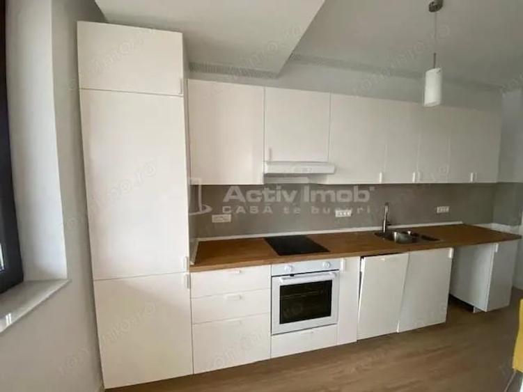 Apartament cu 3 camere decomandat în Dămăroaia