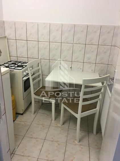 Garsonieră semidecomandată, mobilată în Complex Studențesc