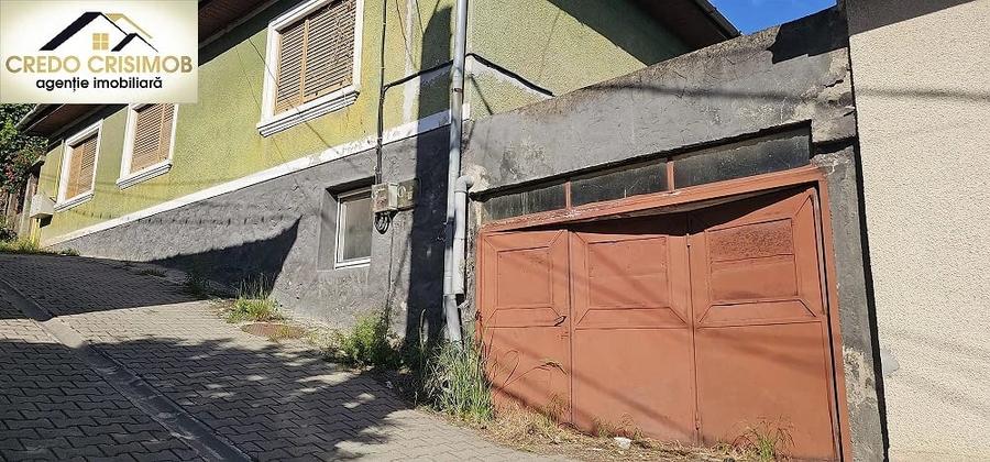 Casă cu 5 camere cu Teren 500 Mp în Muncitoresc