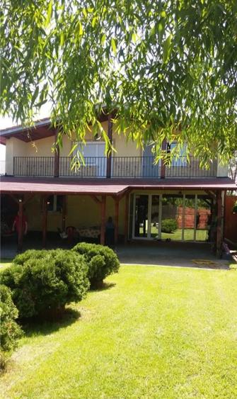 Casă cu Teren 1260 Mp în Central