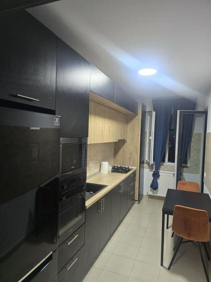 Apartament cu 2 camere decomandat în Decebal