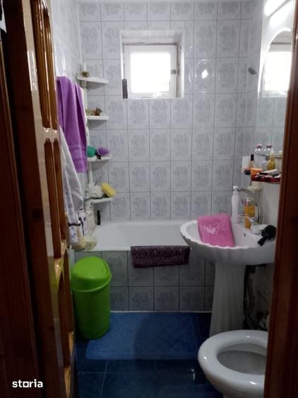 Apartament cu 4 camere decomandat în Obor