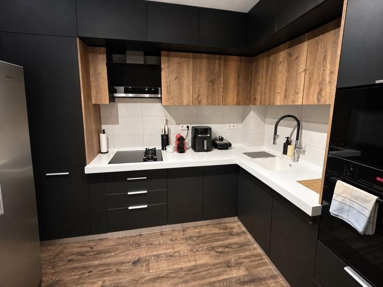 Apartament cu 3 camere decomandat în Pipera
