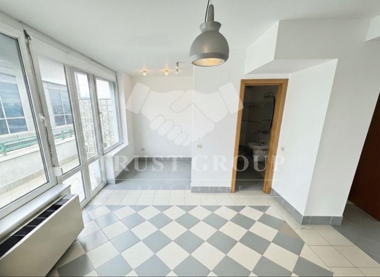 Apartament cu 3 camere în Clucerului
