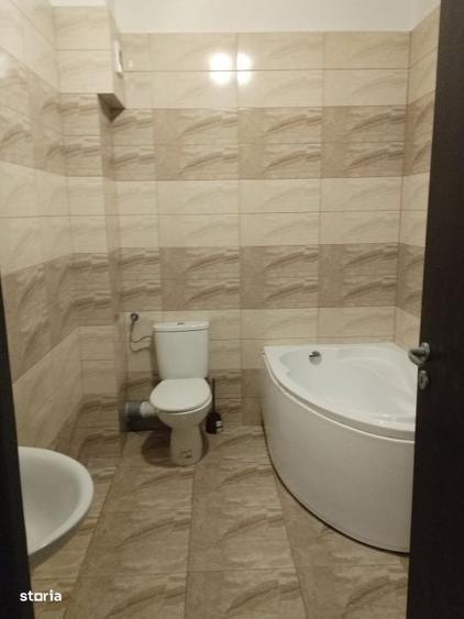 Garsonieră în Roșu