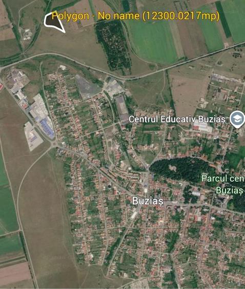 Teren de 12300 mp, în Central