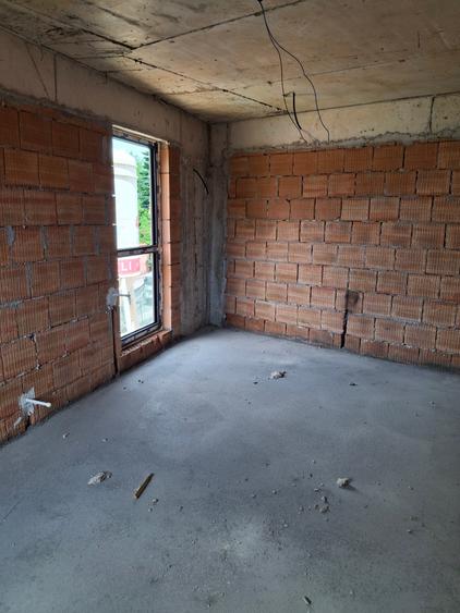 Apartament cu 2 camere decomandat în Giulești