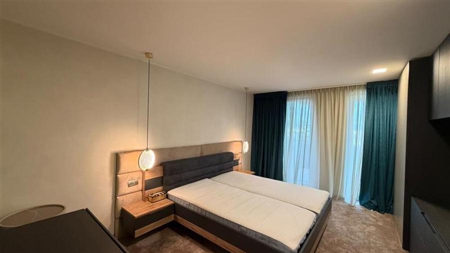 Apartament cu 3 camere circular, mobilat în Bună Ziua