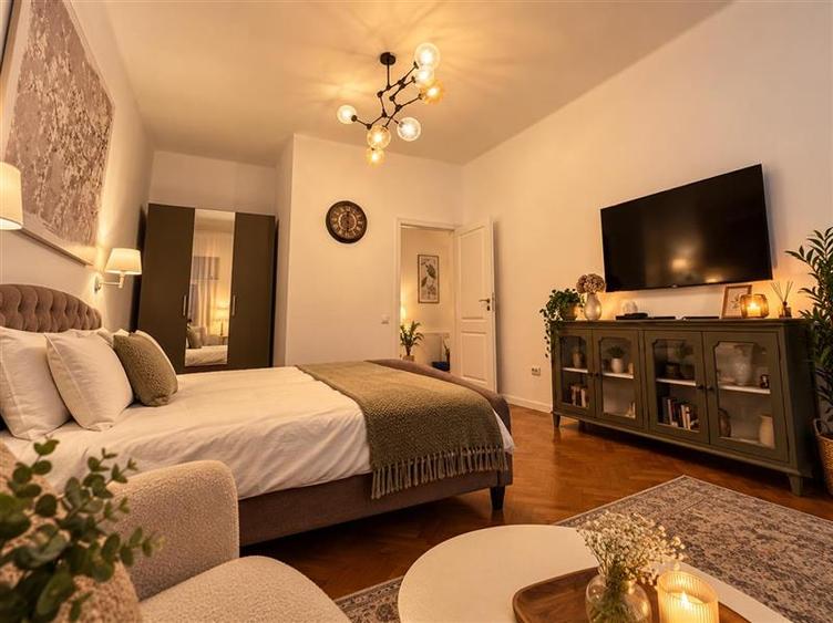 Hotel/Pensiune, de 240 mp, în Centrul Istoric