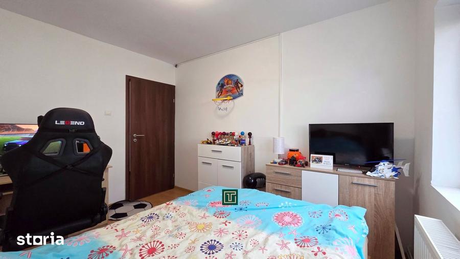 Apartament cu 3 camere decomandat, mobilat în Girocului