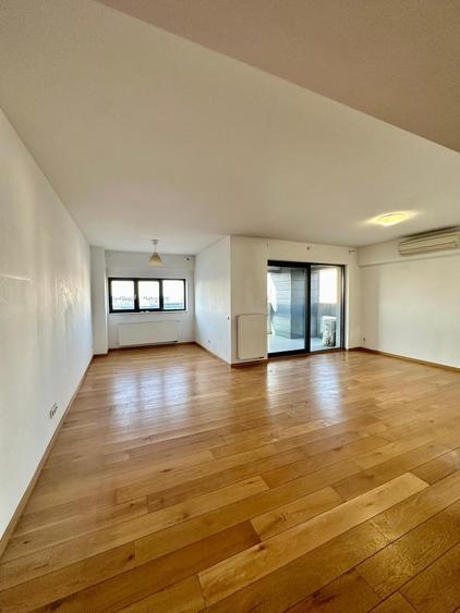 Apartament cu 3 camere decomandat în Barbu Văcărescu