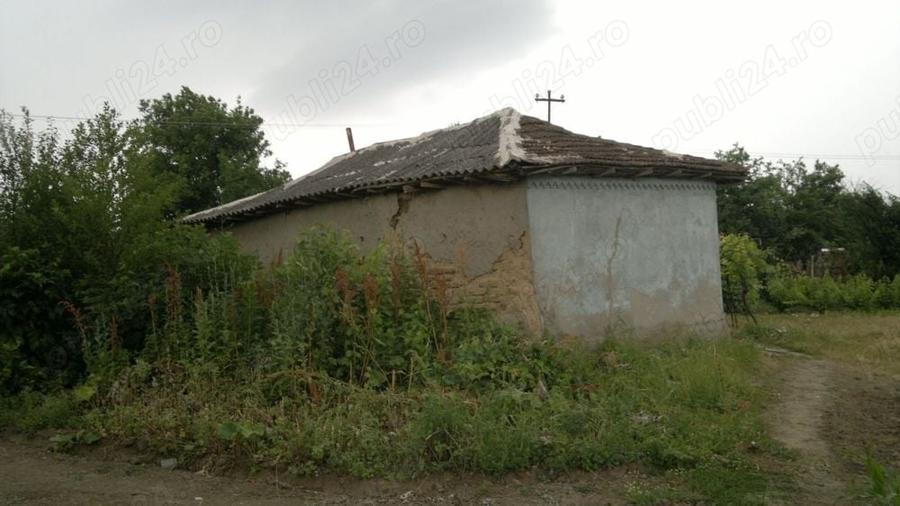 Teren de 1330 mp, în Răzoarele