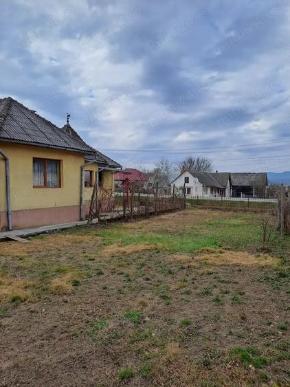 Casă cu 3 camere cu Teren 1450 Mp în Sânmărghita