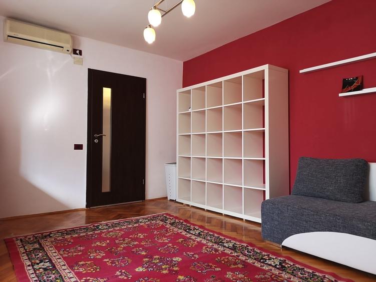 Apartament cu 2 camere semidecomandat în Spitalul Județean