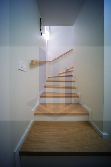 Apartament cu 3 camere decomandat, mobilat în Barbu Văcărescu