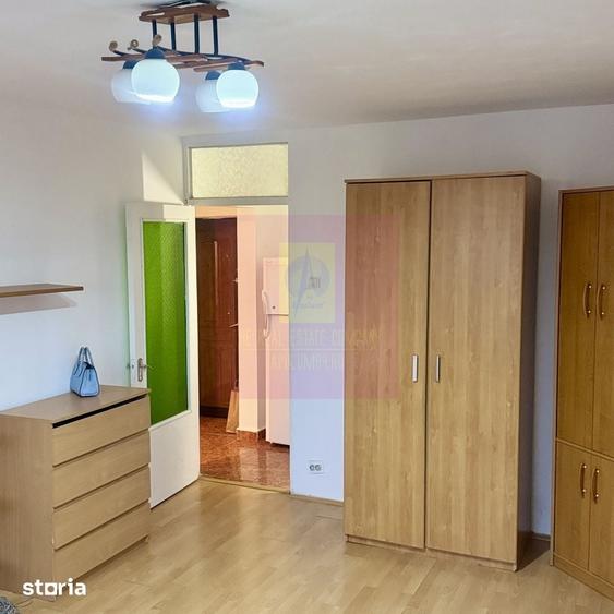 Garsonieră decomandată în Rahova