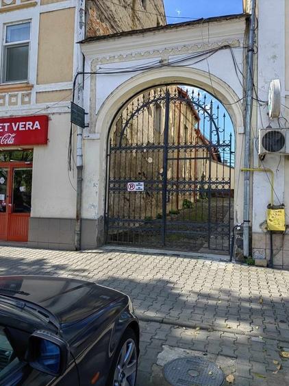 Casă cu 4 camere în Reghin