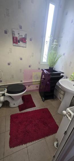 Spațiu comercial, de 240 mp, în Cornu