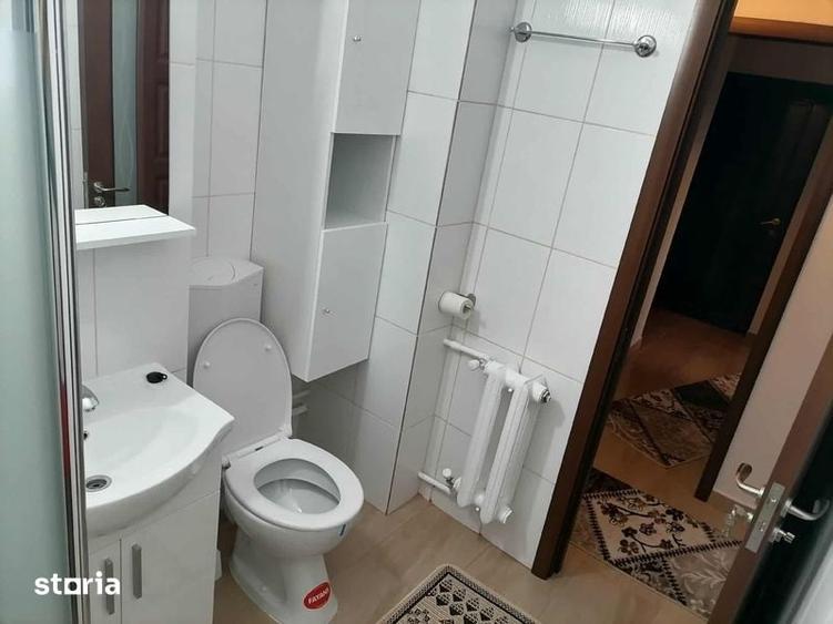 Apartament cu 2 camere decomandat în Far
