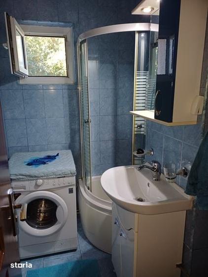 Apartament cu 3 camere în Cazasu