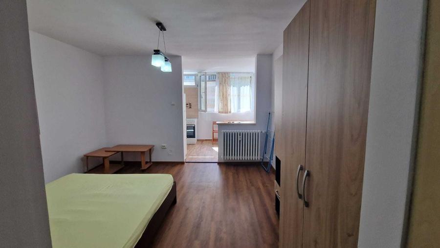 Garsonieră decomandată în Grigorescu