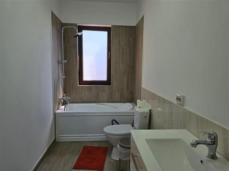 Apartament cu 4 camere decomandat, mobilat în Bucureștii Noi