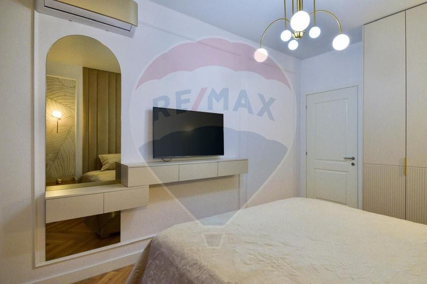 Apartament cu 3 camere, mobilat în Pipera