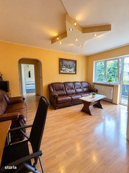 Apartament cu 2 camere semidecomandat în Miron Costin