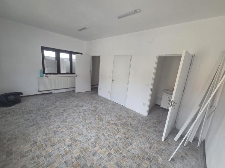 Spațiu comercial, de 30 mp, în Central