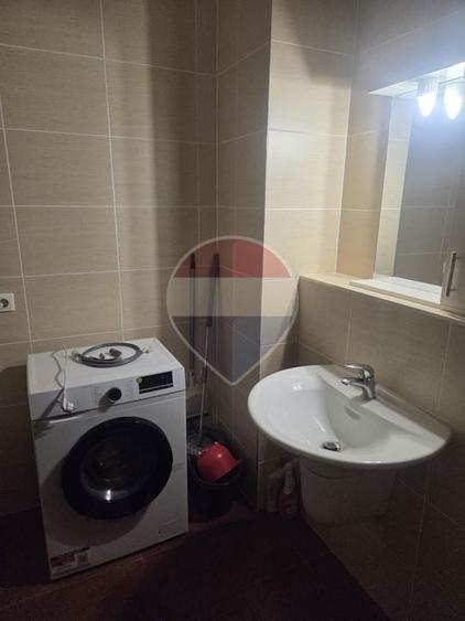 Apartament cu 2 camere decomandat în Răcădău