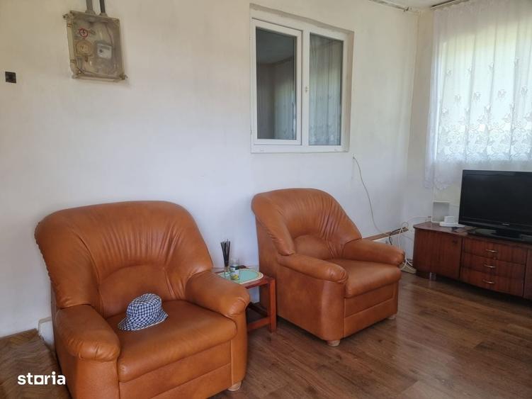 Casă cu 2 camere cu Teren 612 Mp în Moroeni