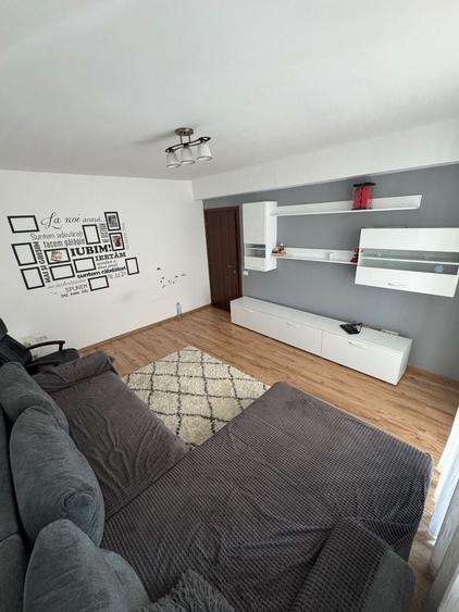 Apartament cu 2 camere decomandat în 1 Decembrie 1918