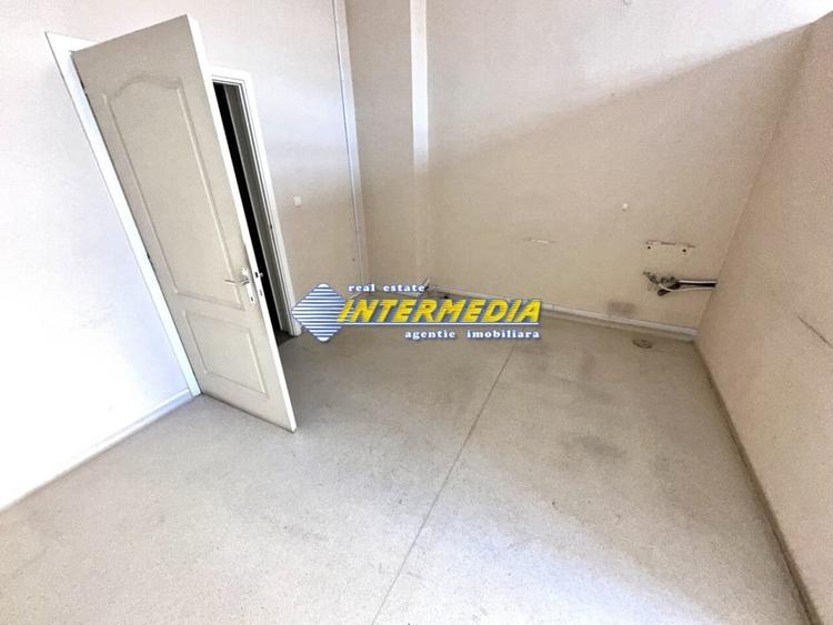 Spațiu comercial, de 330 mp, în Cetate