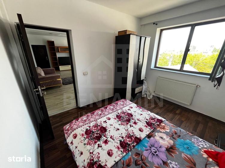 Apartament cu 3 camere semidecomandat în Brestei