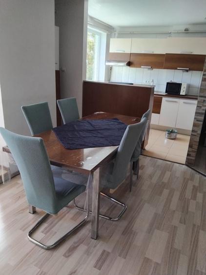 Casă cu 2 camere în Central