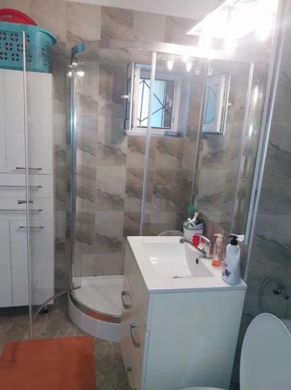 Apartament cu 2 camere decomandat, mobilat în Răcădău